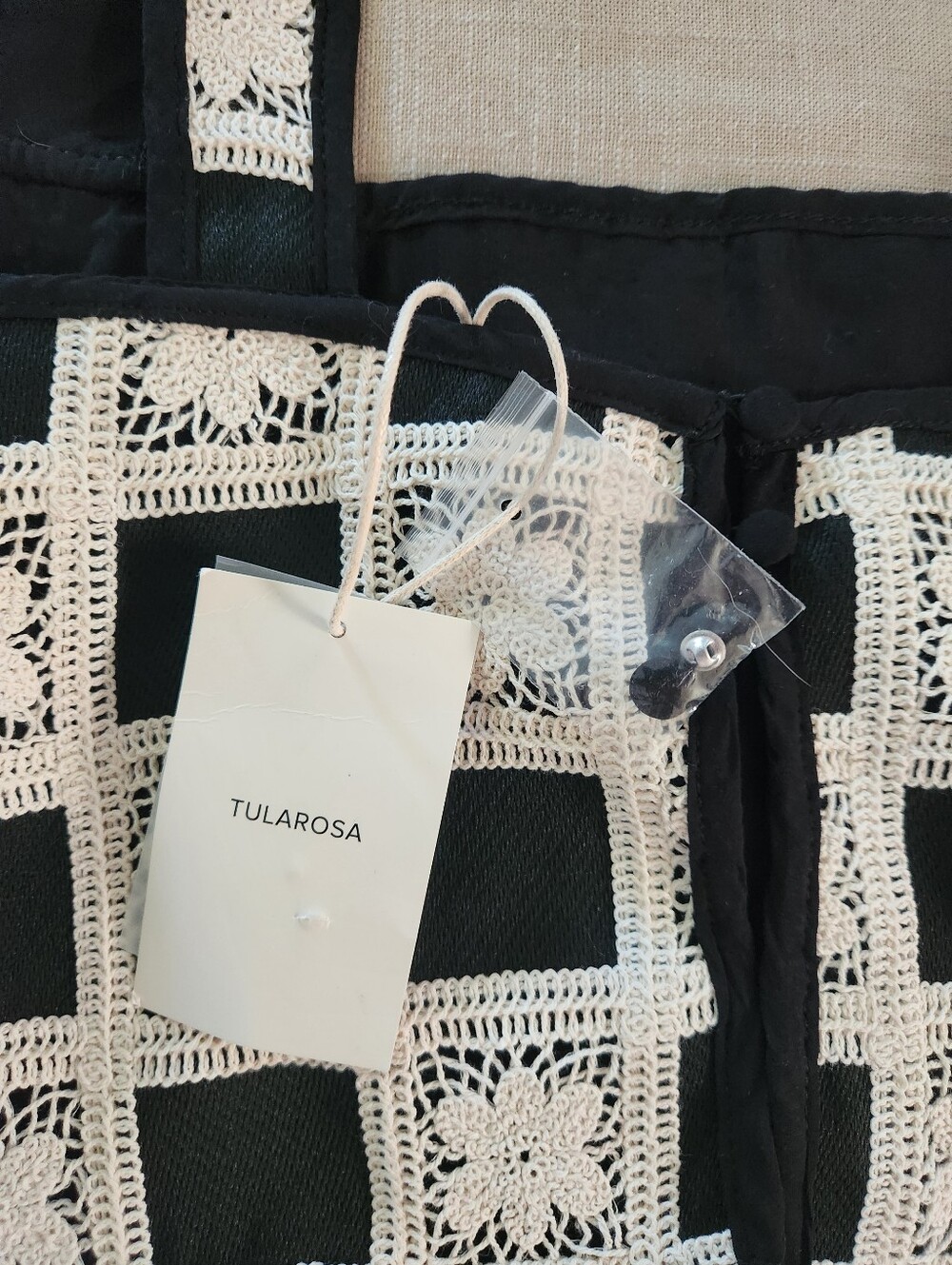 NWT Tularosa Anna Top in Black & Ivory - Picture 8 of 8